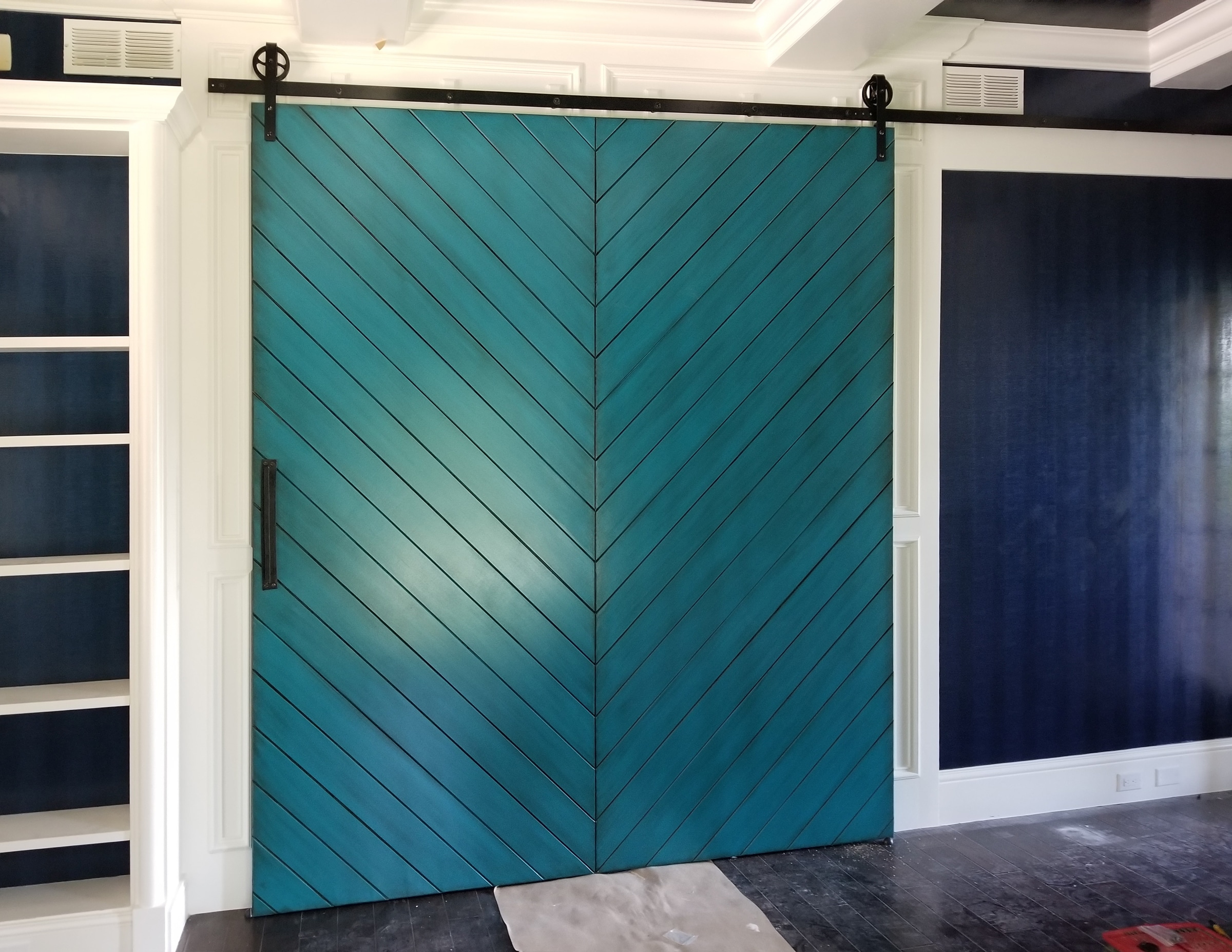 A Shiplap Sliding Barn Door - WindsorONE